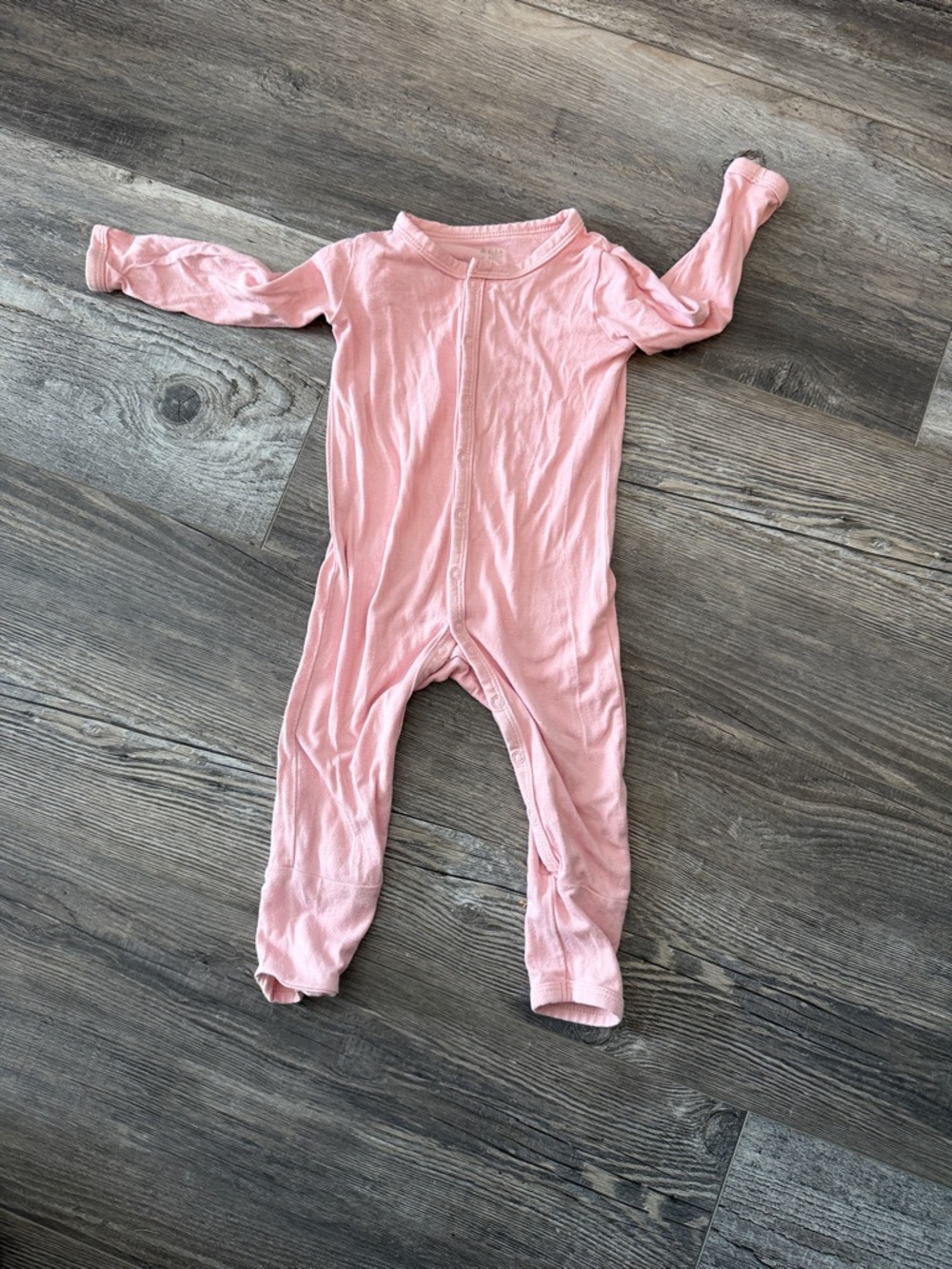 Kyte BABY Pink Long-Sleeve Footed One-Piece Zipper Romper